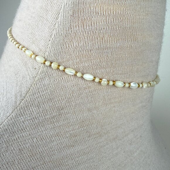 Vintage Mother of Pearl MOP Beaded Necklace 15.5" - Picture 5 of 9